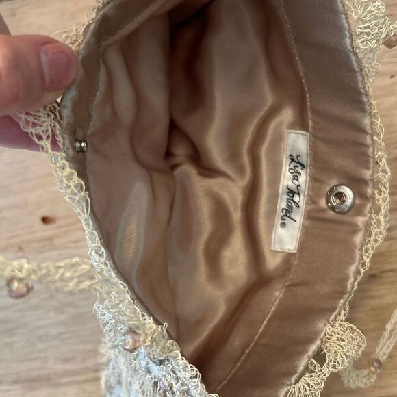 Vintage Lisa Toland Handmade crochet beige beaded purse, gorgeous, dainty Evenin - Picture 5 of 6